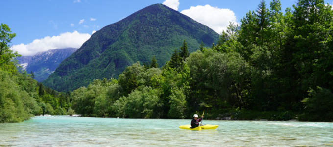 Wildwasser paddeln auf der Soca